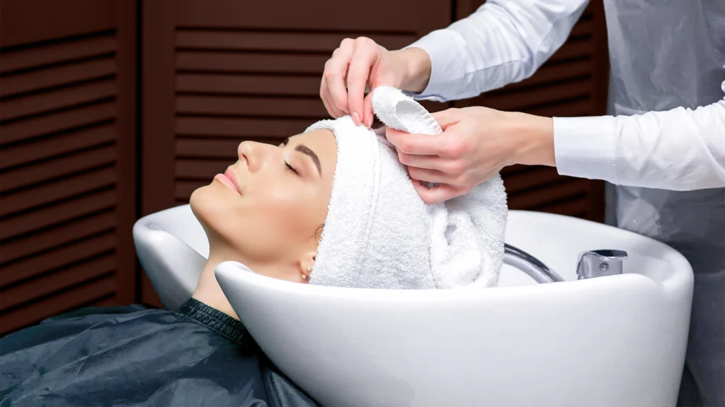 Why are Dark Colored Salon Towels Used for Beauty Treatments?